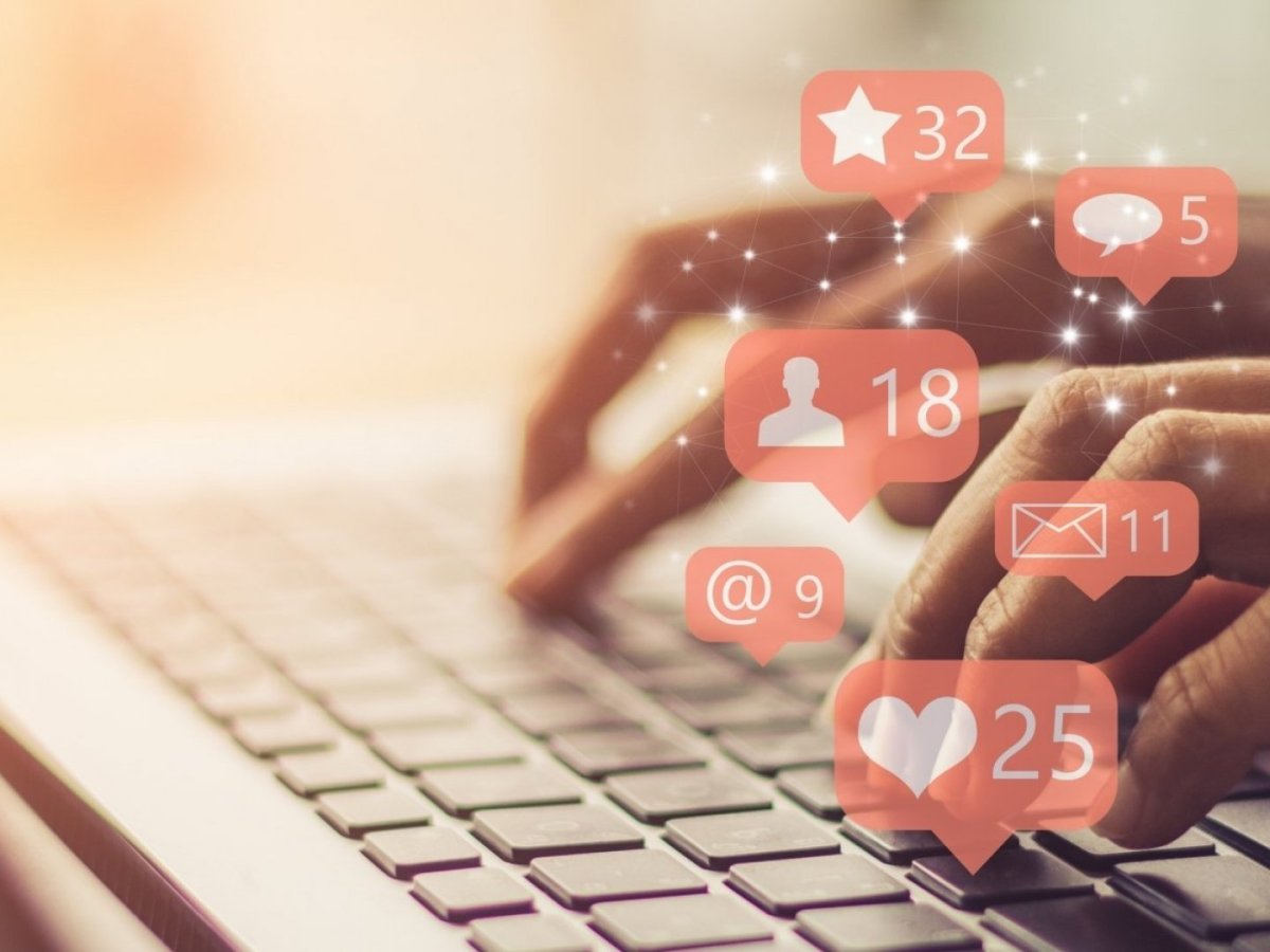 What type of media is&nbsp;YouTube?